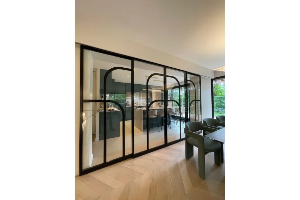 Verrière d’intérieur en acier