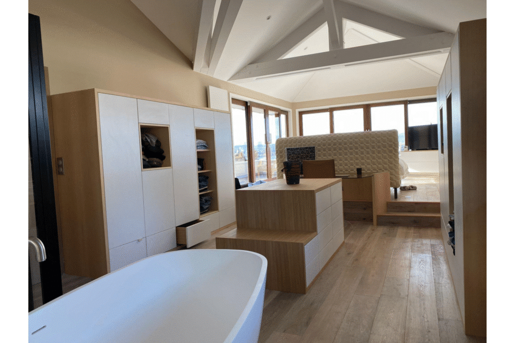 Ensemble mobilier chêne et sycomore