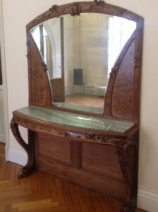 Villa Majorelle furniture 1