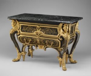 Commode de style Régence en marqueterie